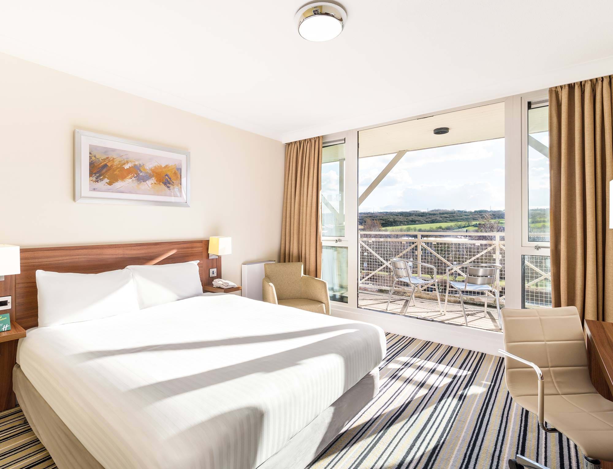Holiday Inn Leeds, Brighouse | Kew Green Hotels